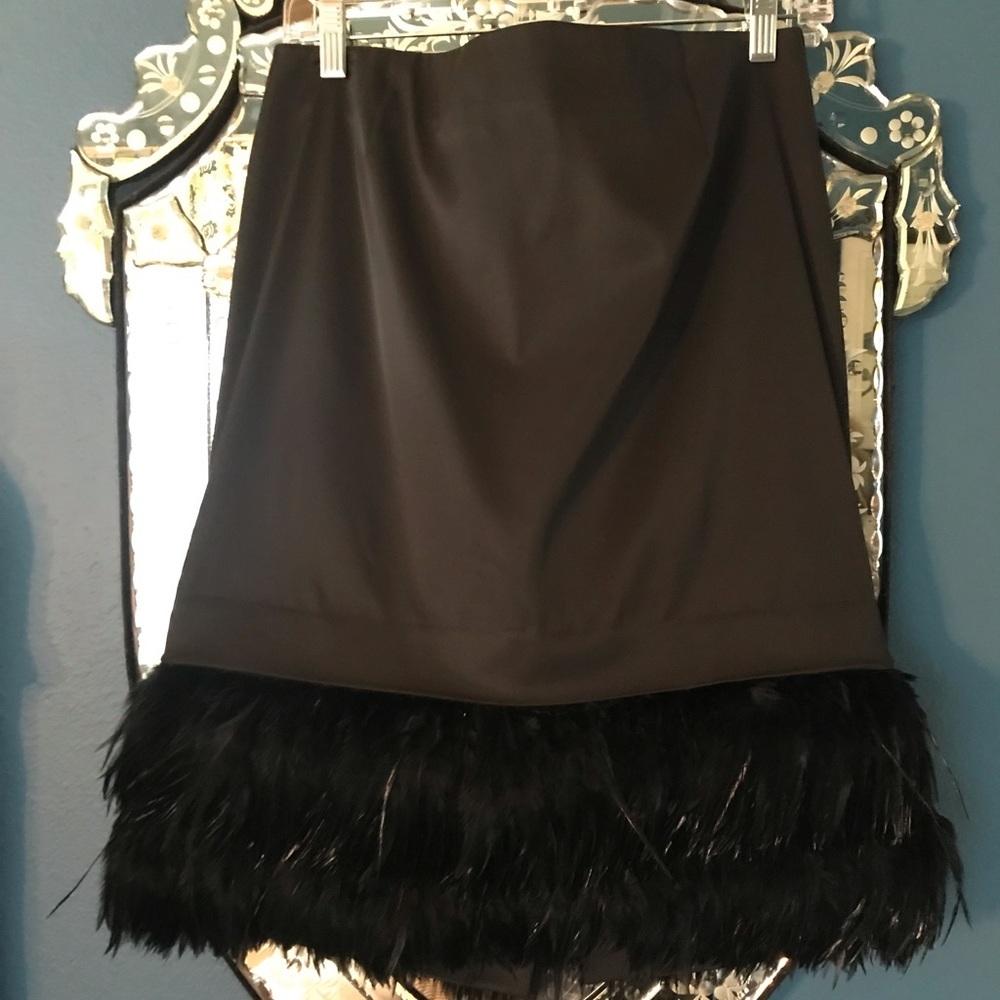 Convertible Lil Black Skirt w detachable feathers
